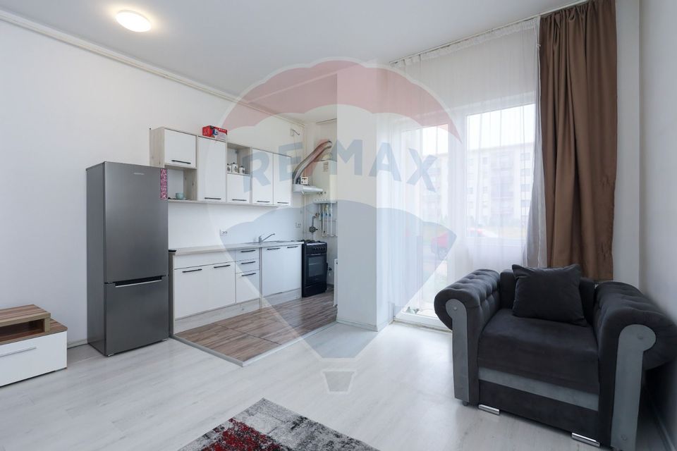 Apartament cu 2 camere si gradina de închiriat, în zona Tractorul!