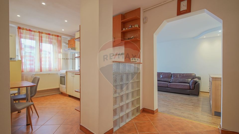 Apartament 3 camere de închiriat Răcădau-Parcul Ursu