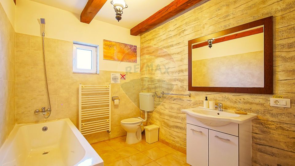 Cabana la Flo, 8 cam,P + M, teren 888 mp oportunitate de investitie !