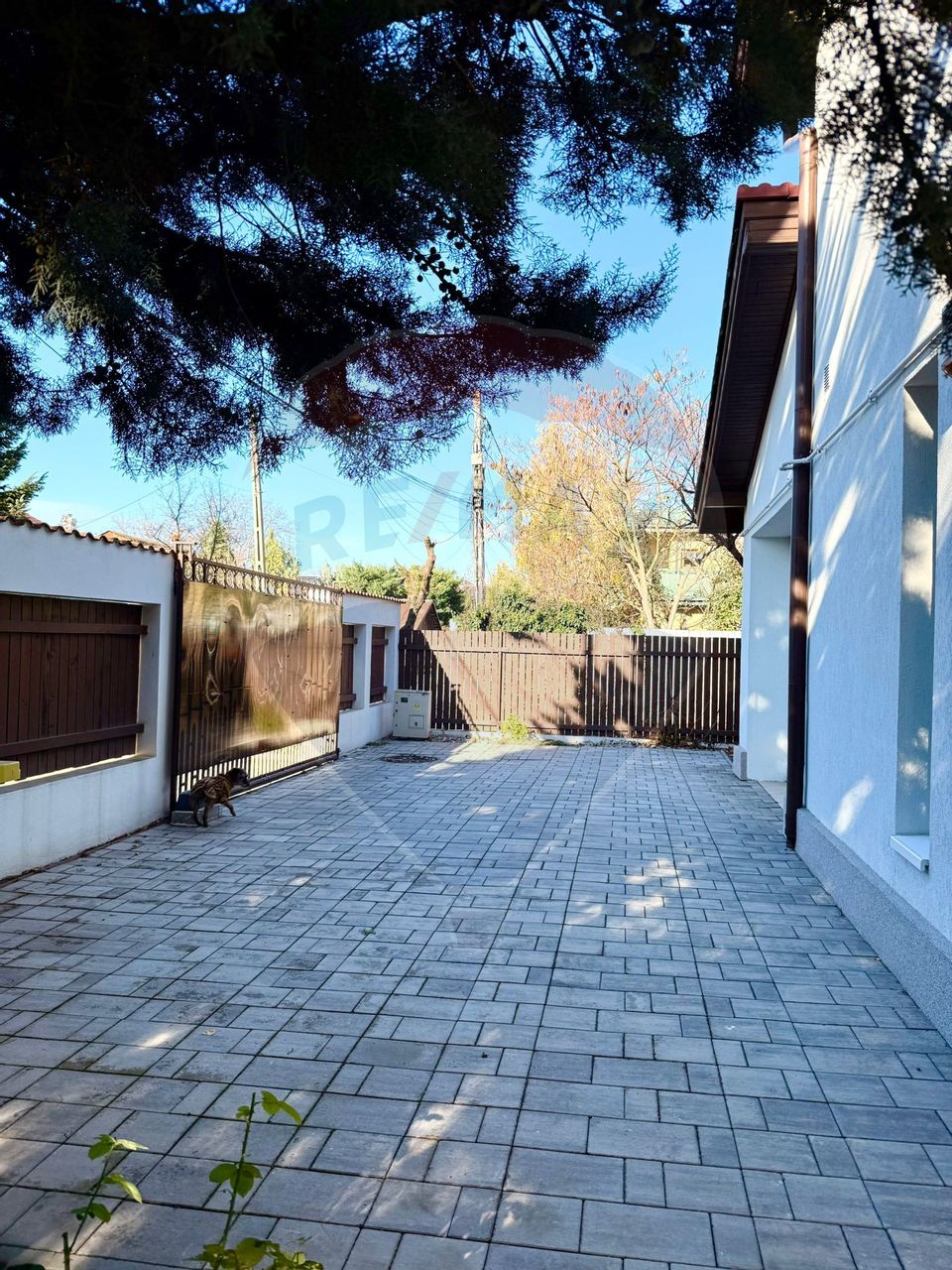 INCHIRIERE Vila 5 camere Otopeni/ Ferme