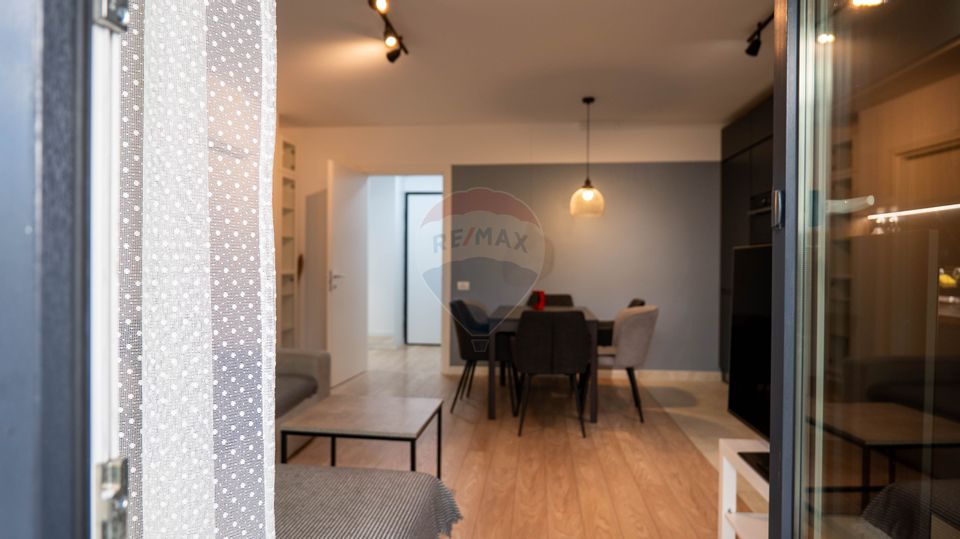 Inchiriere apartament 2 camere MTM SKY, Parcare/Gradina Privata