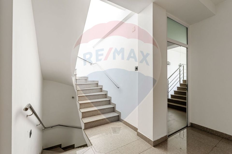 19 room House / Villa for sale, Malul Muresului area