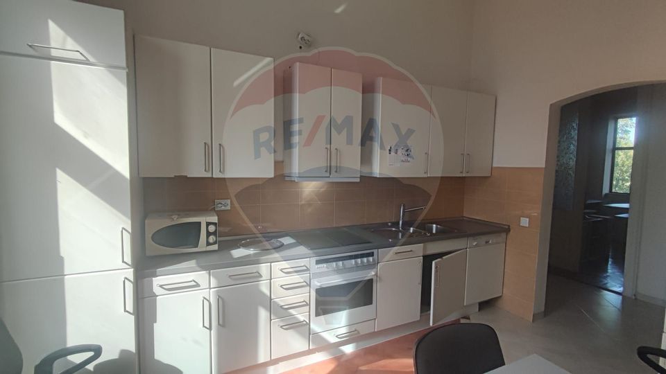 Spațiu birouri flexibil 130 mp de inchiriat zona Podul Intelectualilor