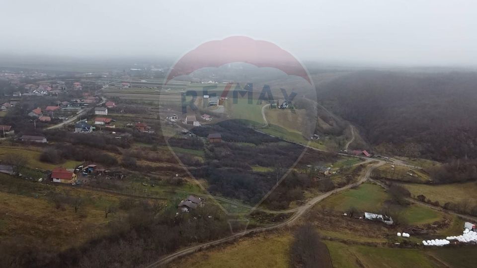 Teren de vânzare în Moldovenești – la 30 de minute de Cluj-Napoca