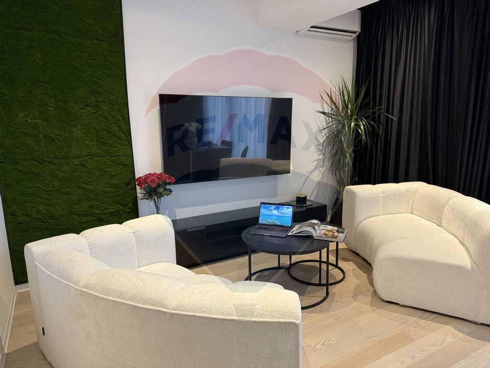 Apartament cu 3 camere de închiriat în zona Barbu Vacarescu
