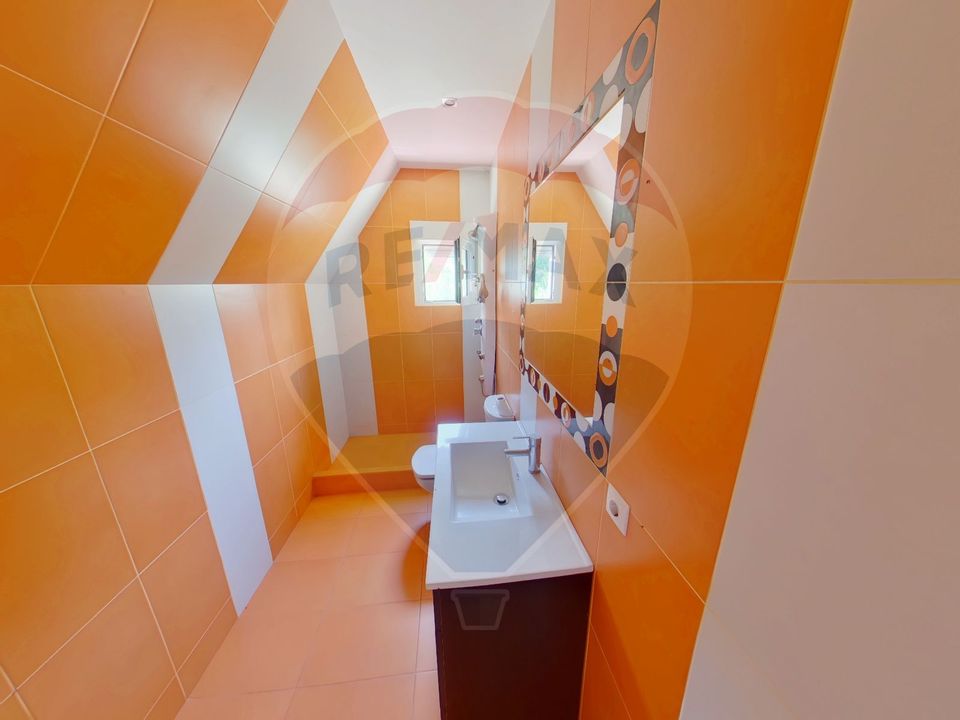 Casă / Vilă cu 5 camere de închiriat în zona Nord