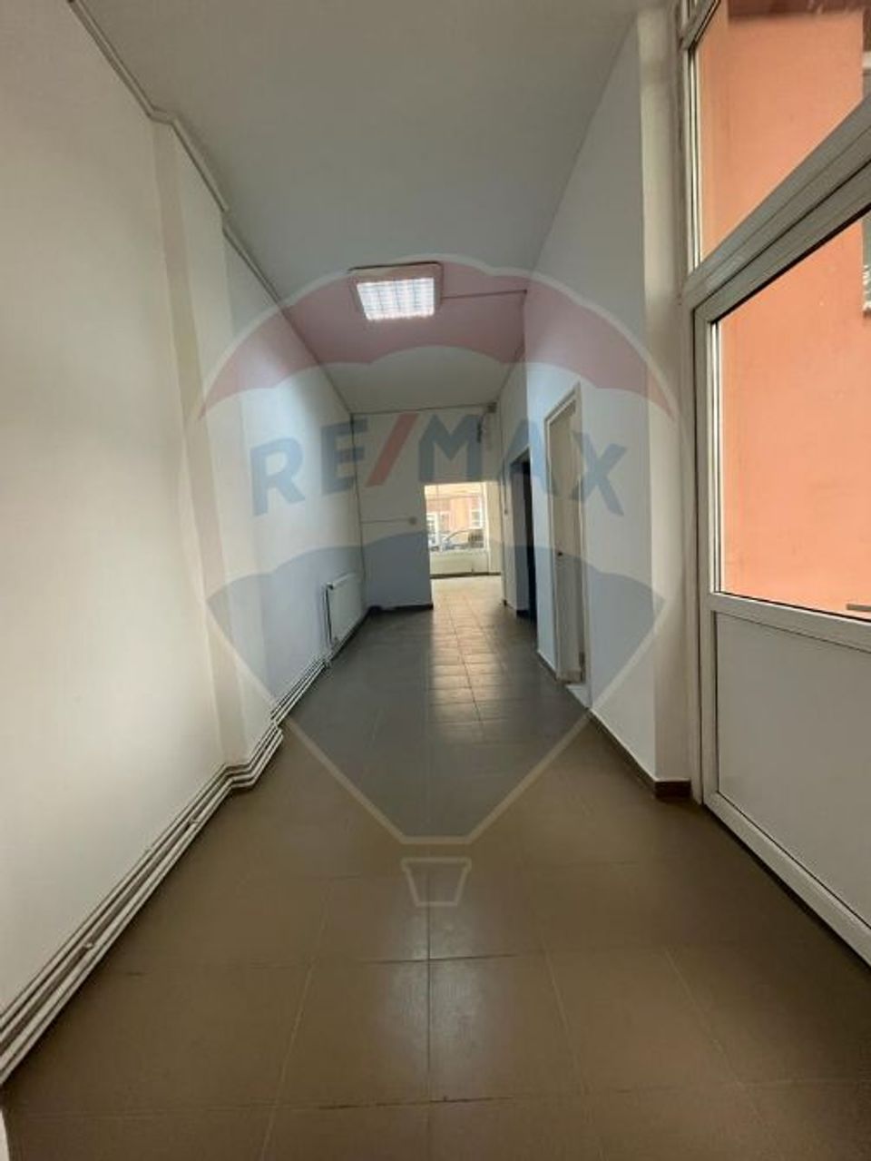 Spațiu comercial stradal-Inchiriere