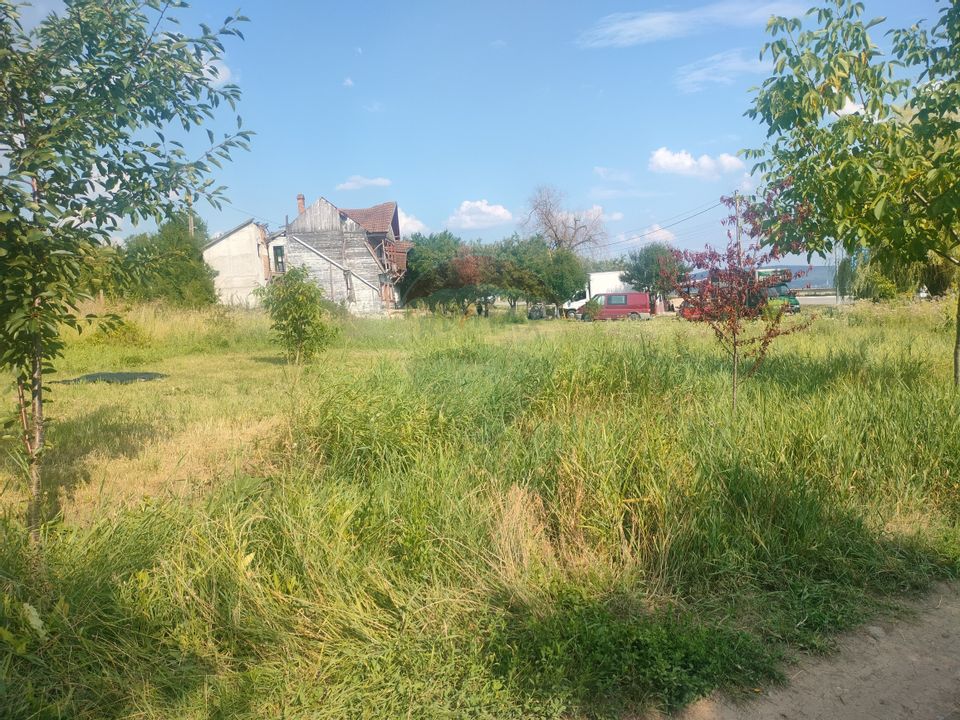 Teren intravilan cu potential de investitie Reghin