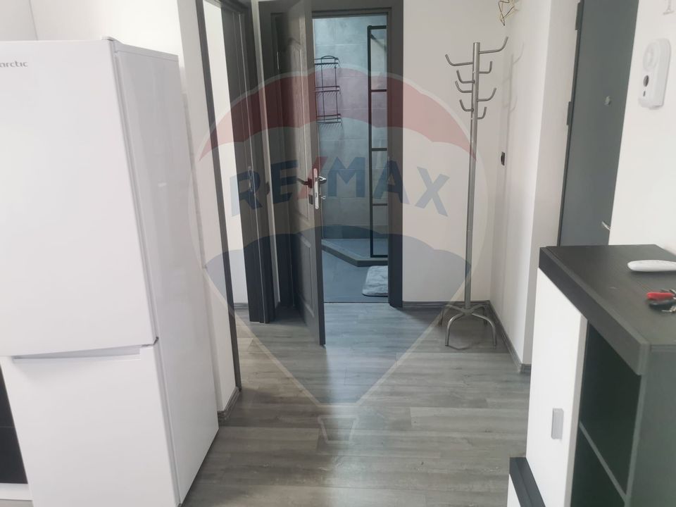 DE INCHIRIAT- apartament 2 camere etaj 2