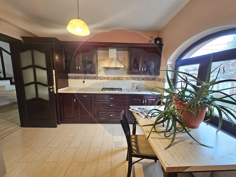 4 room House / Villa for rent, Coiciu area