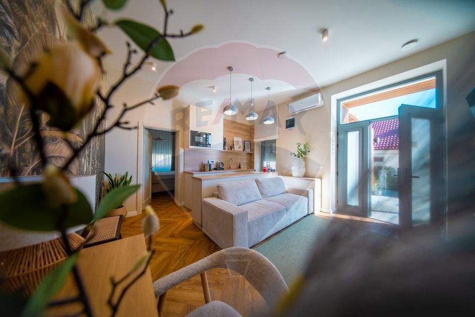 14 room Hotel / Pension for sale, Ultracentral area