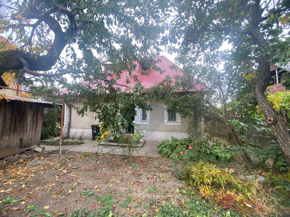 Casa din caramida de vanzare in cartierul Tache din Bacau!