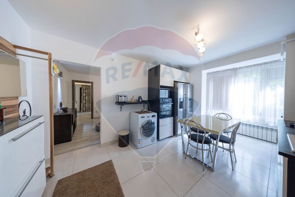 3 room Apartment for rent, Centrul Istoric area