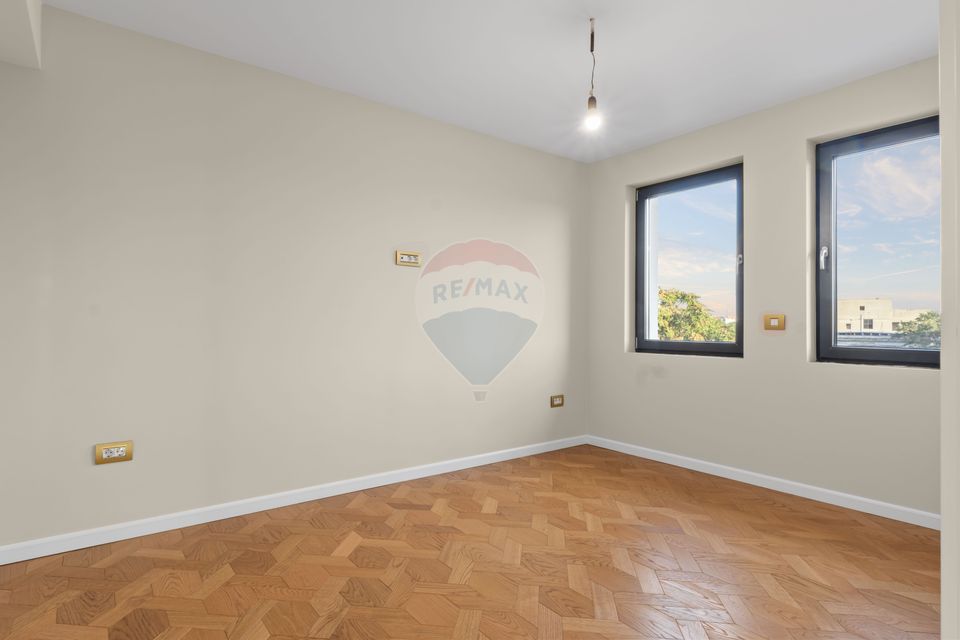 Penthouse unic pe două niveluri - saună și bucătărie exterioară