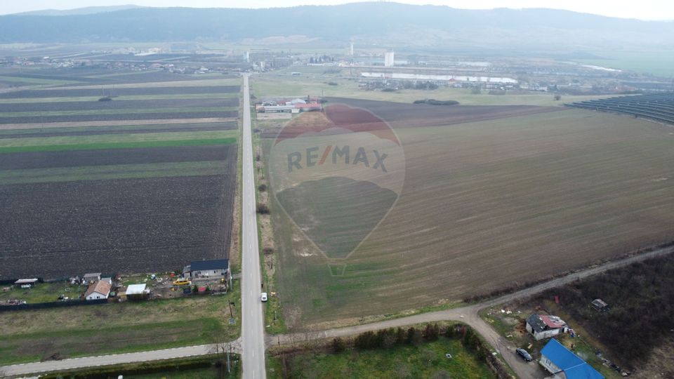 Land 9,800sqm Luna de Jos / Strada Principala