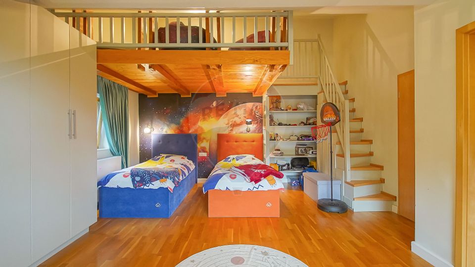 Vila moderna cu vedere spre padure Poiana Angelescu