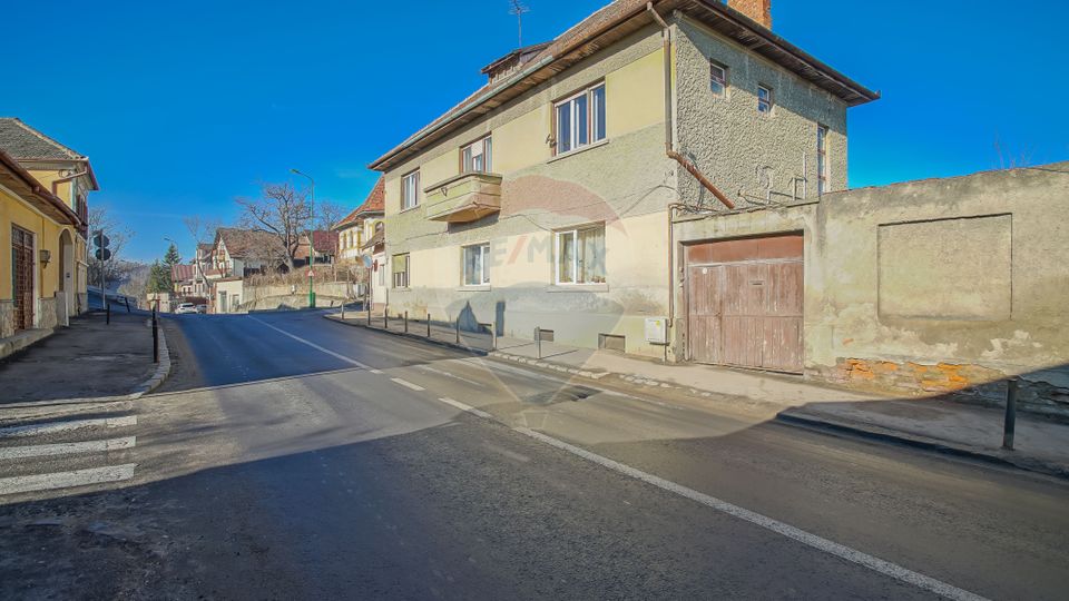 REZERVAT! Apartament cu iz boem, în casă, Brașovul Vechi