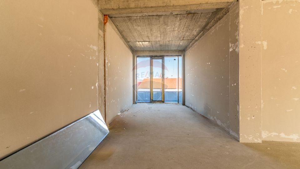 296sq.m Office Space for rent, Ultracentral area