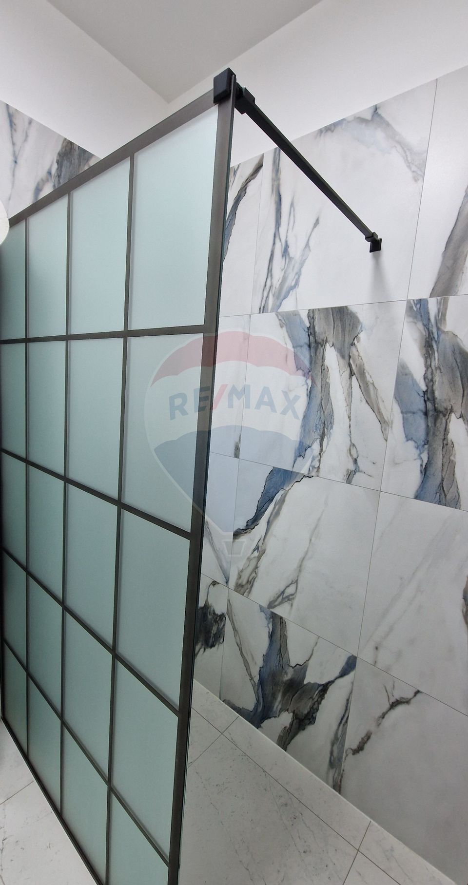 Apartament 2 camere cu suprafață de 3 camere – Militari Residence