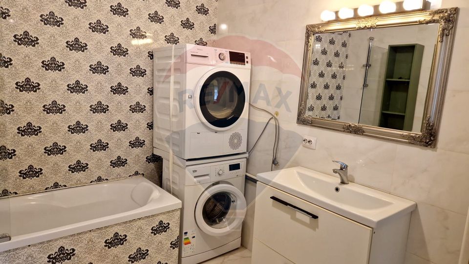 Apartament cu 3 camere de închiriat