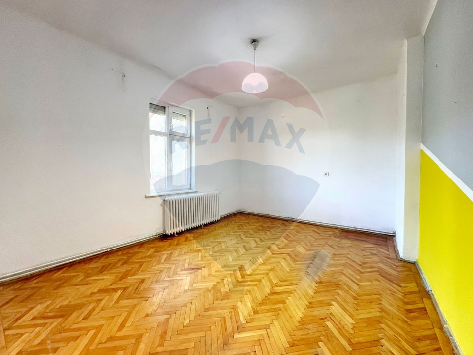 Casă / Vilă cu 6 camere de vânzare în zona Elisabetin