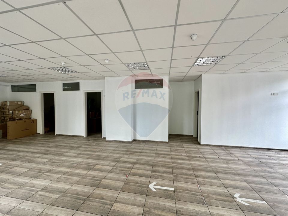 100sq.m Commercial Space for rent, Central area