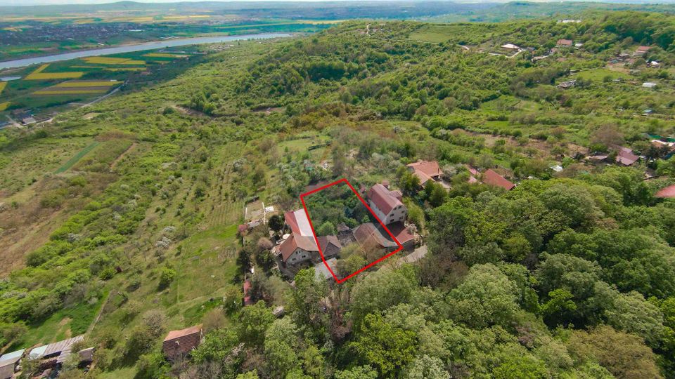 De vânzare casă și teren 1.425 mp - Podgoria
