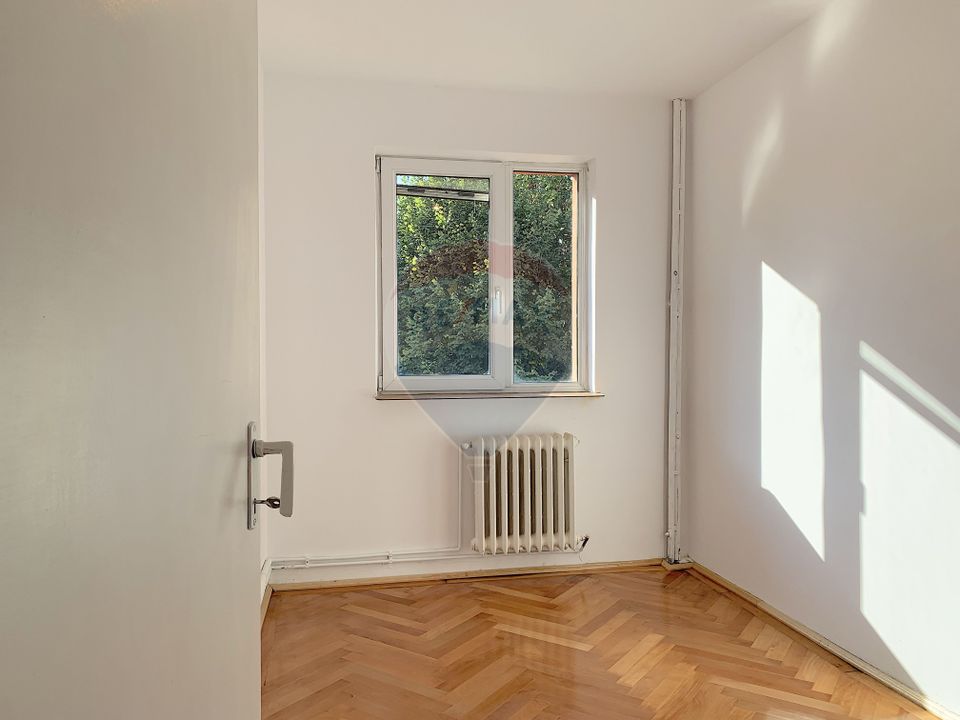 3 room Apartment for sale, Centrul Civic area