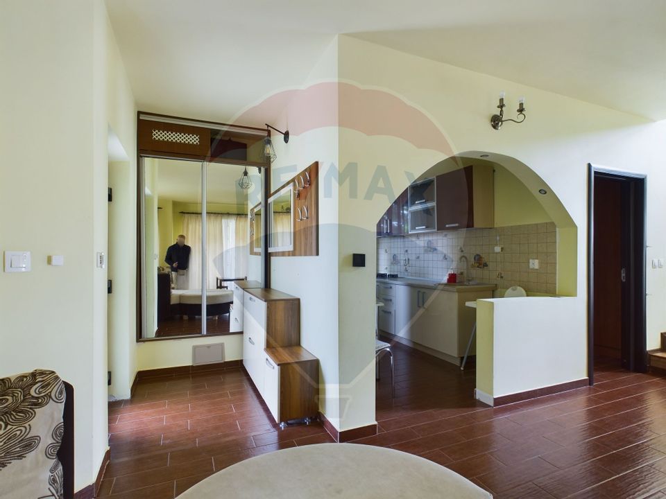 6 room House / Villa for sale