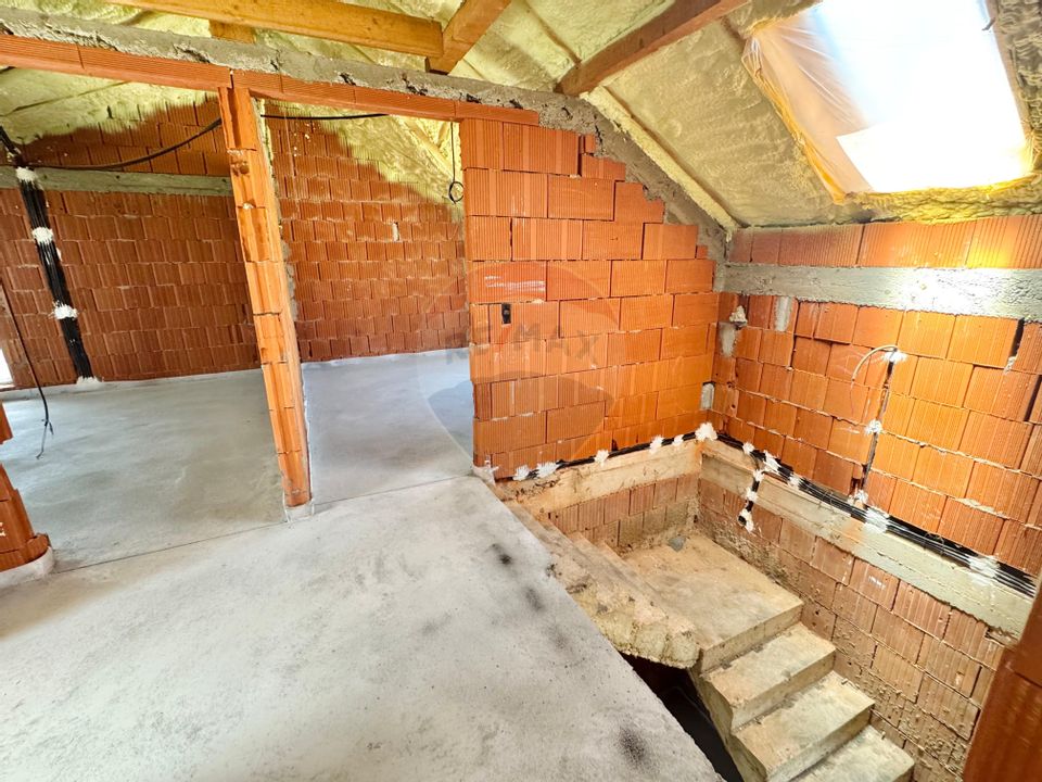 5 room House / Villa for sale, Central area