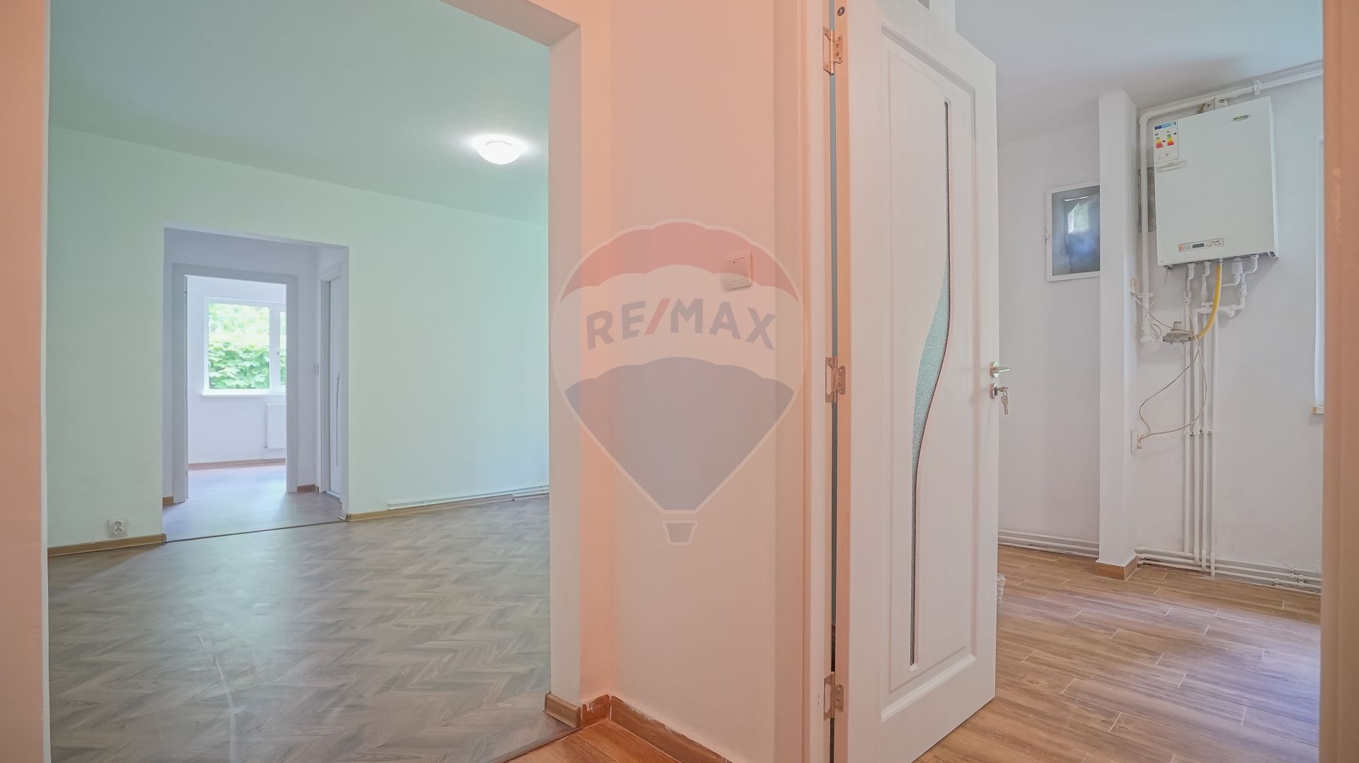 Apartament 2 camere vanzare in bloc de apartamente Brasov, Astra