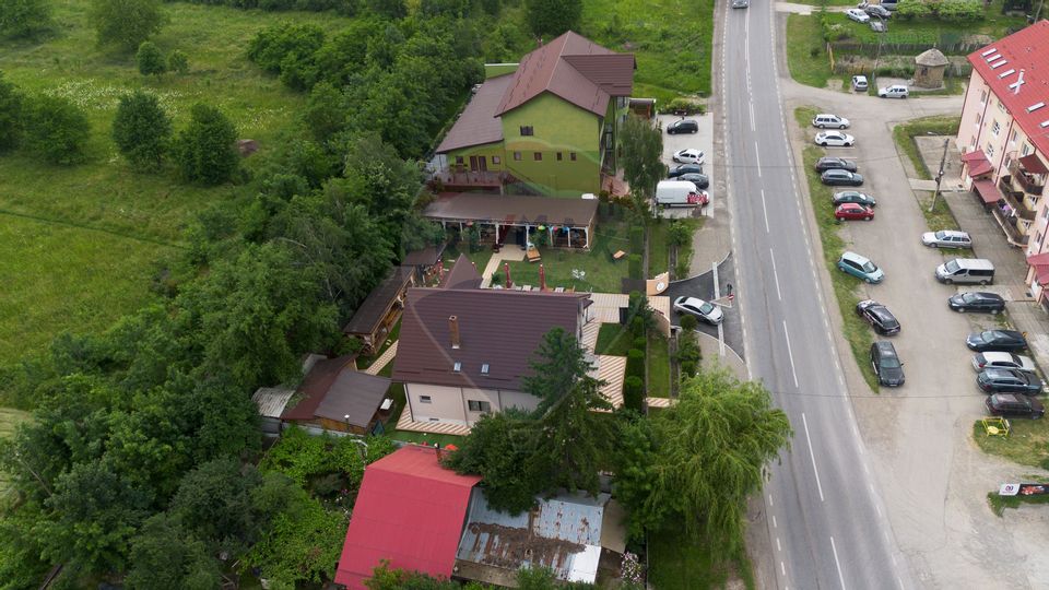 Casa spatioasa de vanzare