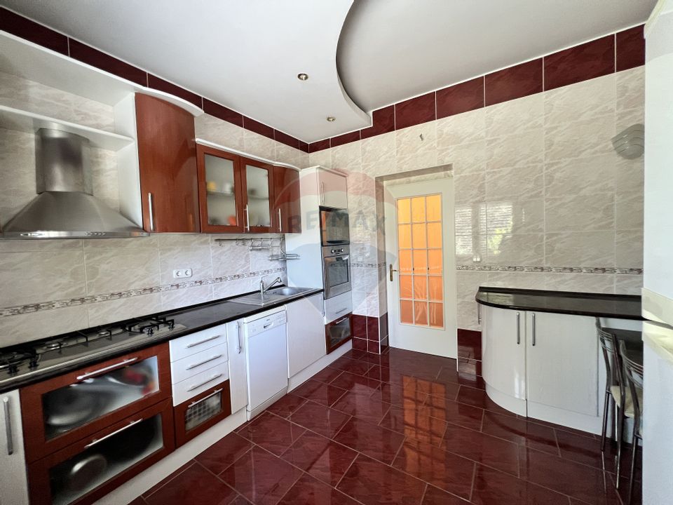 Casă cu potențial imens în Sat Lilieci, pe Aleea Florilor – lângă râul