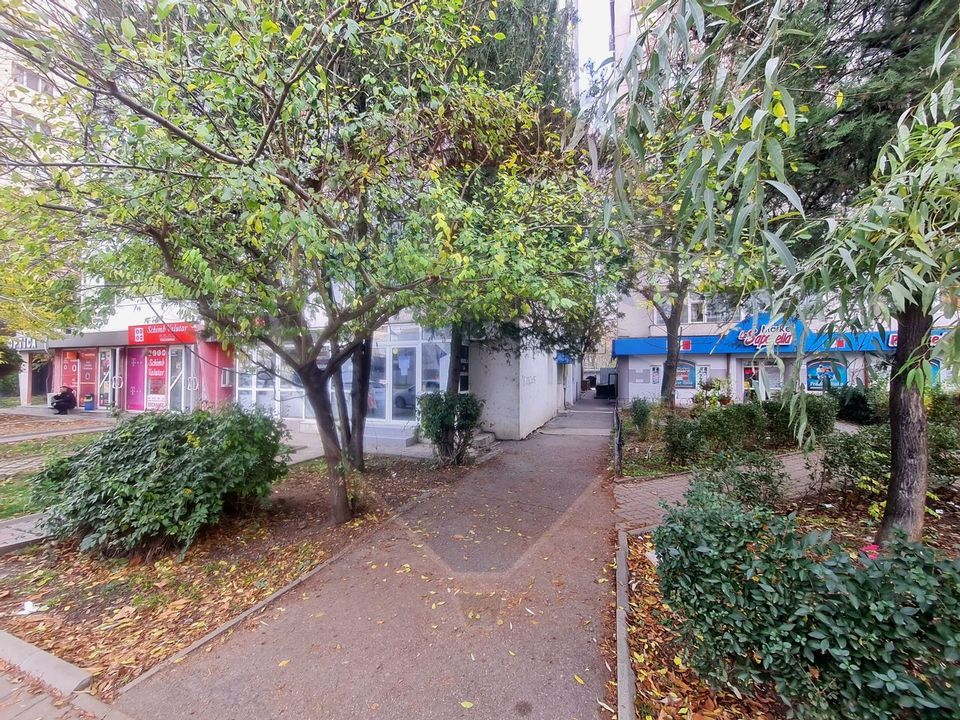 40sq.m Office Space for rent, Central area