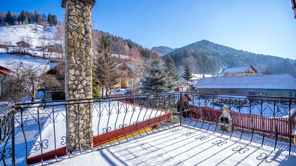 5 room House / Villa for sale