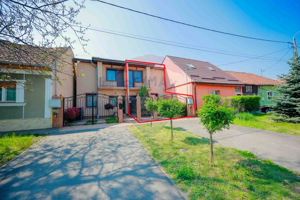 Duplex cu 3 camere de vânzare, zona Ioșia, Oradea