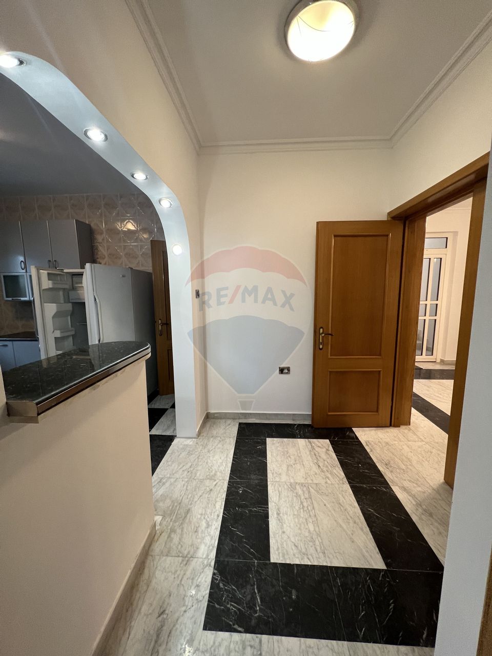 12 room House / Villa for rent, Cotroceni area