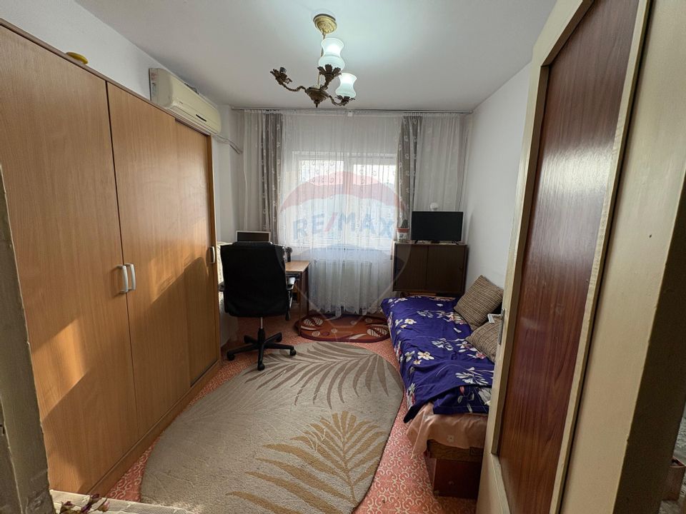 4 room Apartment for sale, Racadau area