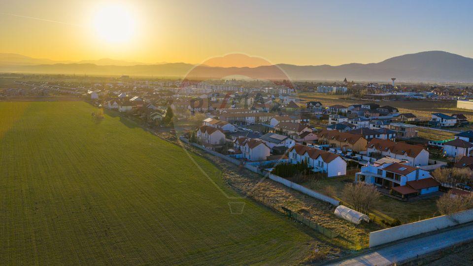 Casă / Vilă cu 4 camere de vânzare în zona Central