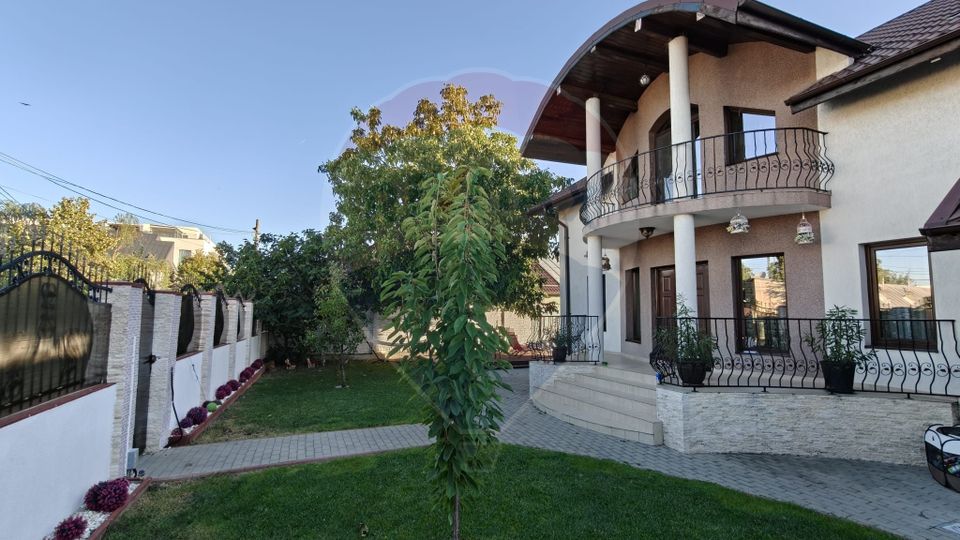 DE VANZARE  Vila cu piscina Zona Colentina