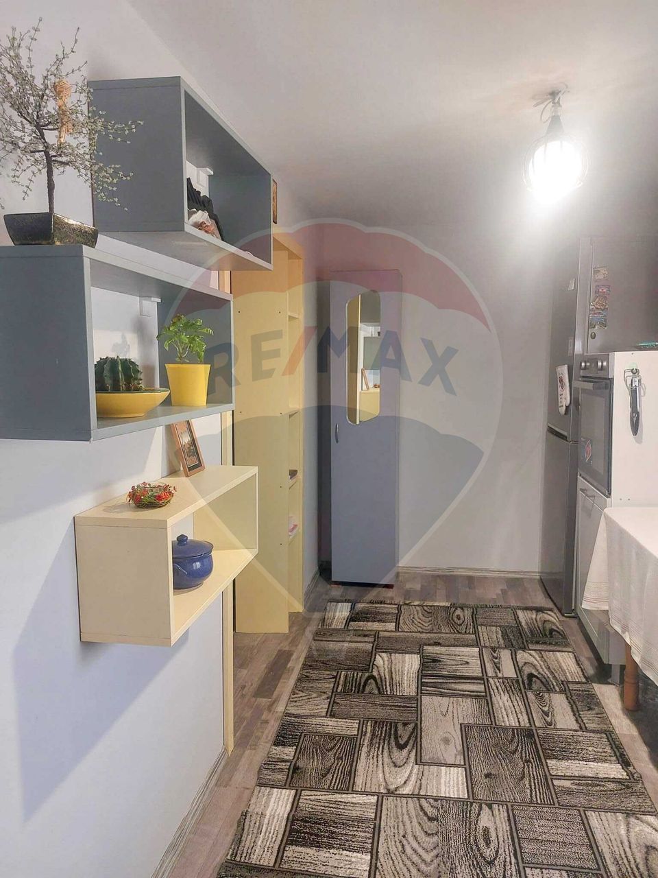 Casă individuală cu teren de 3.414 mp, Comuna Comarna