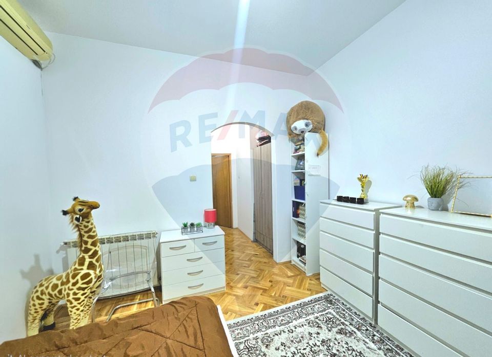 15 room House / Villa for sale, Universitate area