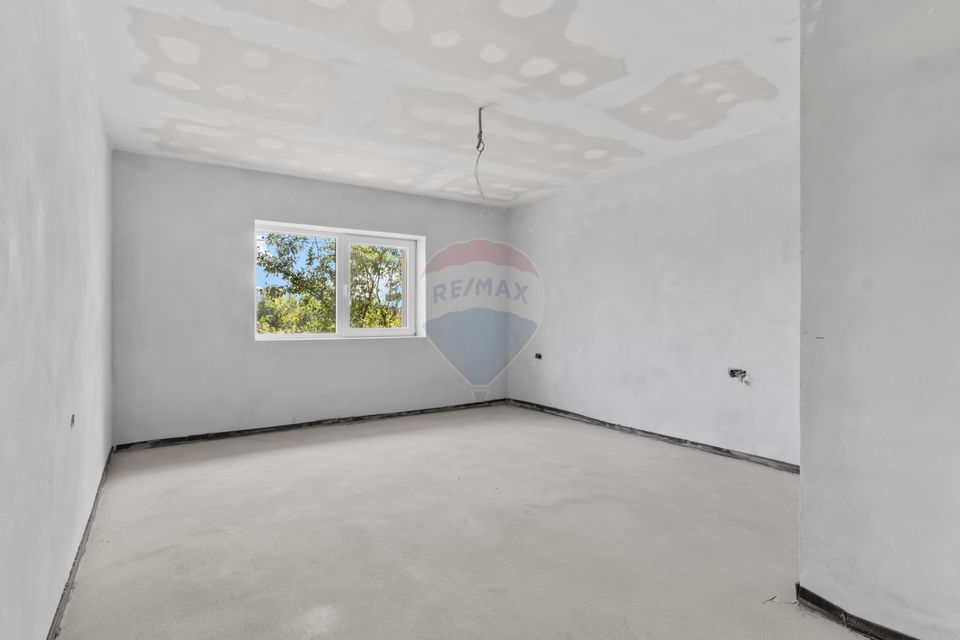 Casă spațioasă 244 mp cu teren generos 2.834 mp – Satu Mare, Secusigiu