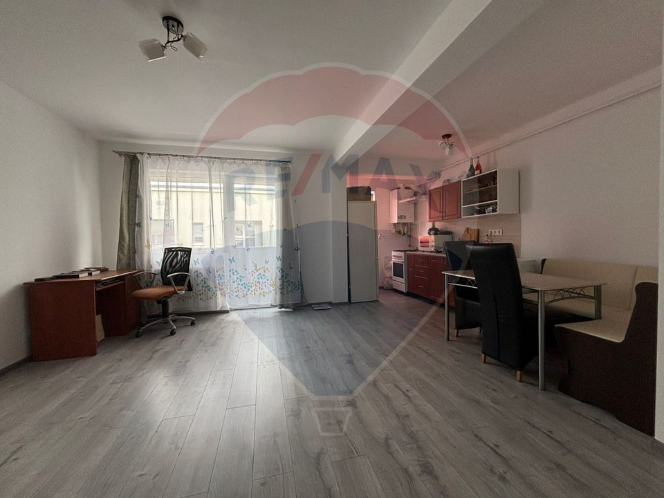 Apartament cu 2 camere în zona Sesul de Sus