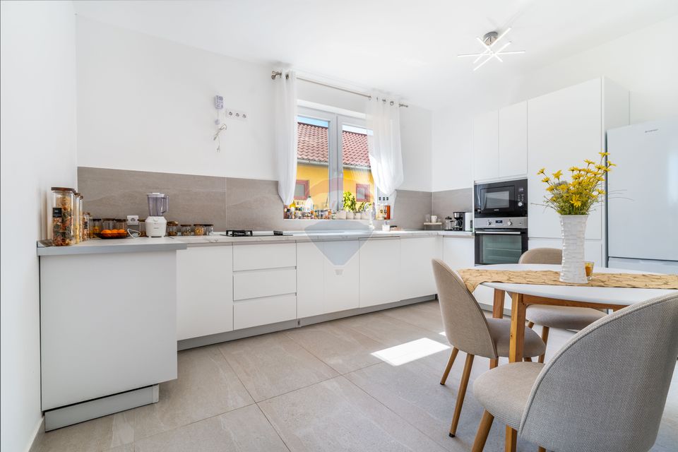 4 room House / Villa for rent, Dambul Rotund area