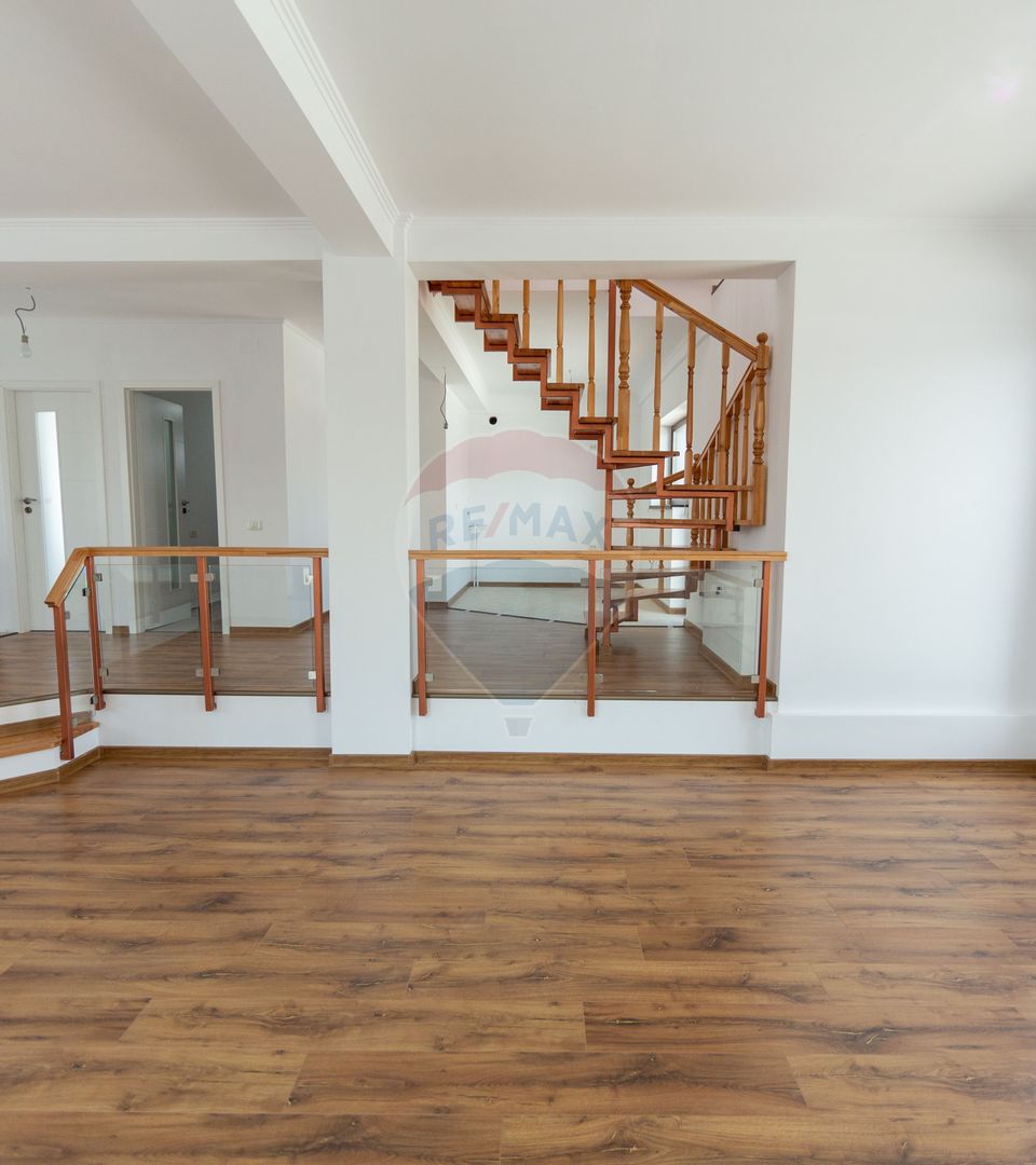 Casă Modernă la Cheie | 4 Dormitoare | 590 mp Teren | Tărlungeni