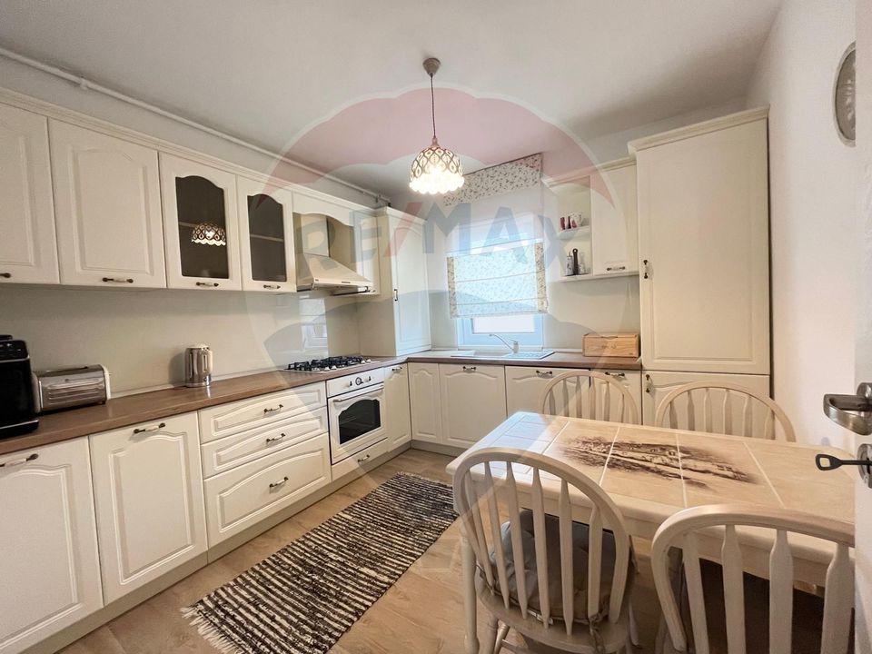 4 room Apartment for sale, Periferie area