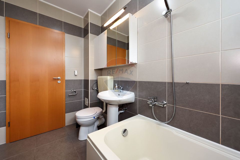 Apartament 3 camere de închiriat, Sanpetru, Lempes