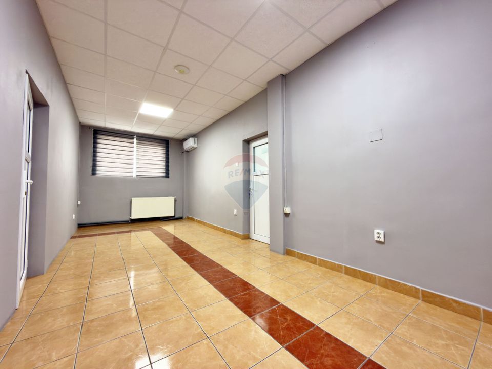 Spațiu industrial de vânzare în Aradul Nou / Arad