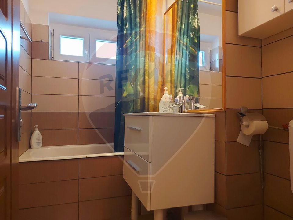 Apartament cu 3 camere de închiriat în zona Astra!